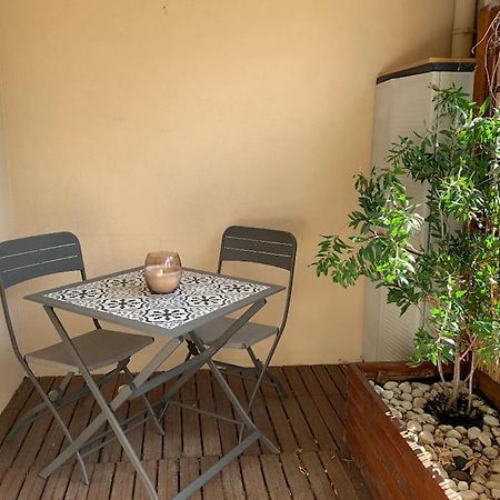Grand Studio Avec Coin Nuit, Proche Mer Et Montagnes Roquebrune-sur Argens Esterno foto